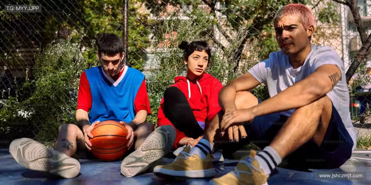 🎉【互动狂欢】弹幕刷屏，竞猜赢取球星签名！